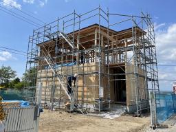 家の形が見えてきました